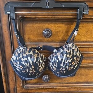 Victoria's Secret Black and Tan Leopard Bra